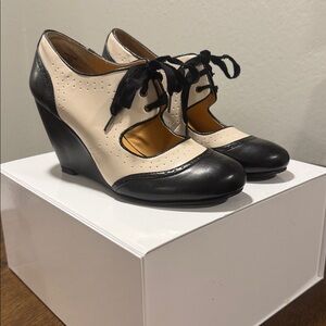 Crown Vintage Black Cream Women's 8 Lace-Up Mary Jane Pin Up Wedge Heel